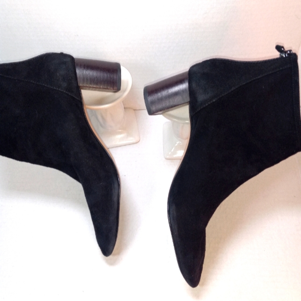 Zara Woman suede booties size 7